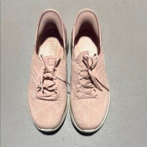 Skechers Women's Martha Stewart Ultra Flex Back on Track Hands Free Slip-ins